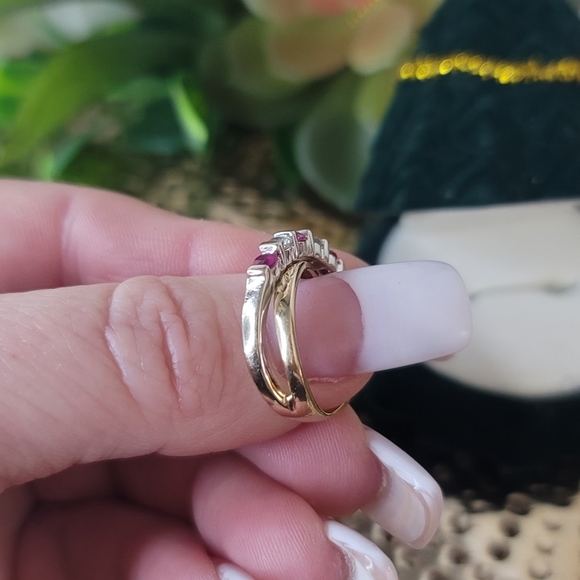 White and yellow gold Ruby and Diamond criss-cross band size 6. - Picture 5 of 7